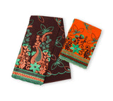 Salouva marron foncé avec motifs floraux vert orange turquoise et écharpe orange